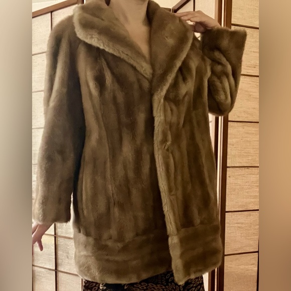 Tissavel France vintage European light brown faux fur coat - Picture 2 of 8